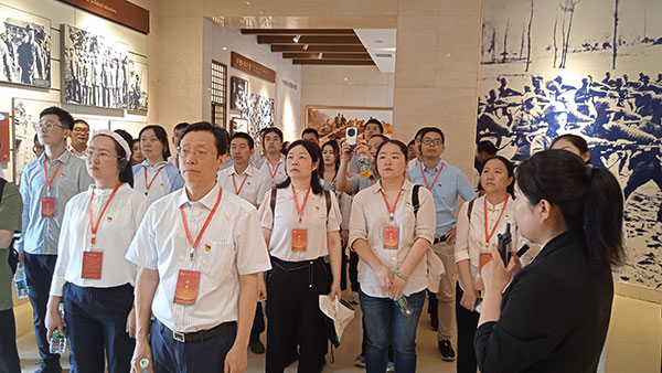 1718068123112540缩小.jpg