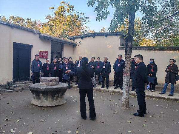 西柏坡红色教育基地.jpg 西柏坡红色教育基地.jpg