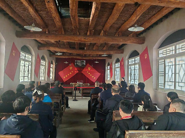 西柏坡红色教育.jpg 西柏坡红色教育.jpg