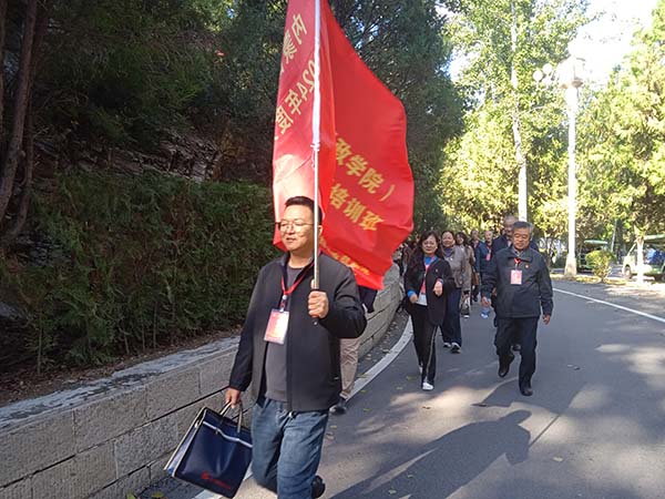 西柏坡红色教育