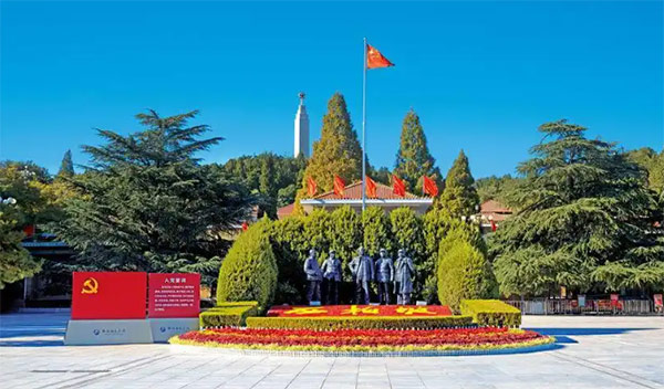 工会组织西柏坡红色教育